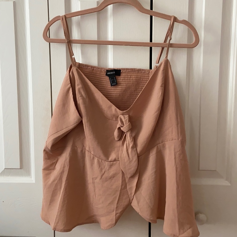 Forever 21 Plus size Pink Crop Top
